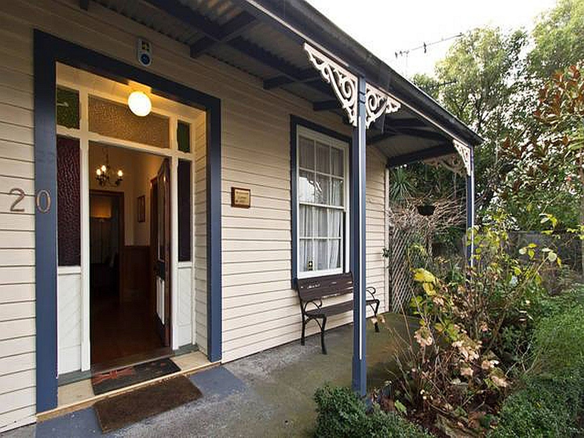 Brockworth Cottage Christchurch Exterior photo